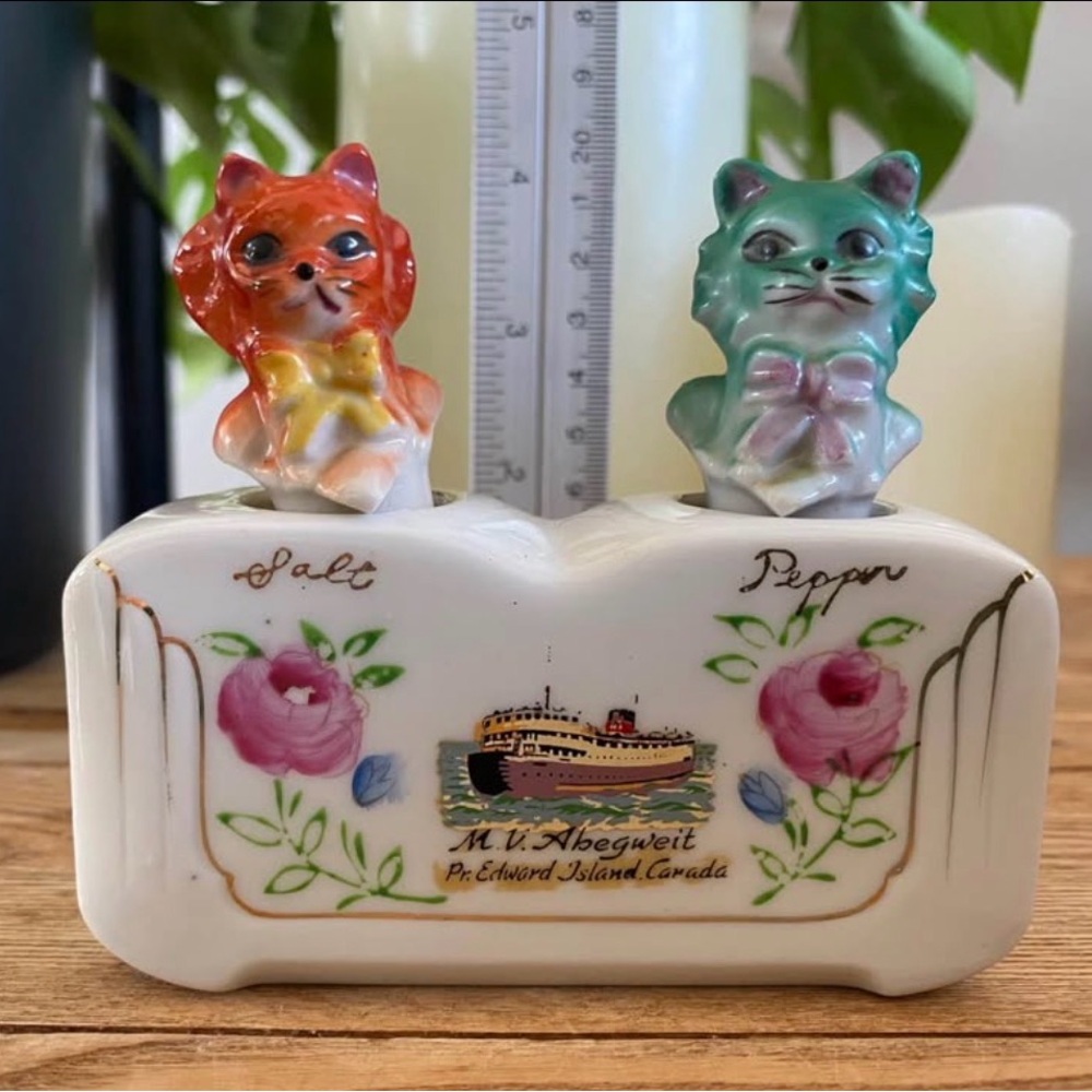 Vintage Cat Salt and Pepper Shaker Nodders 3 piece